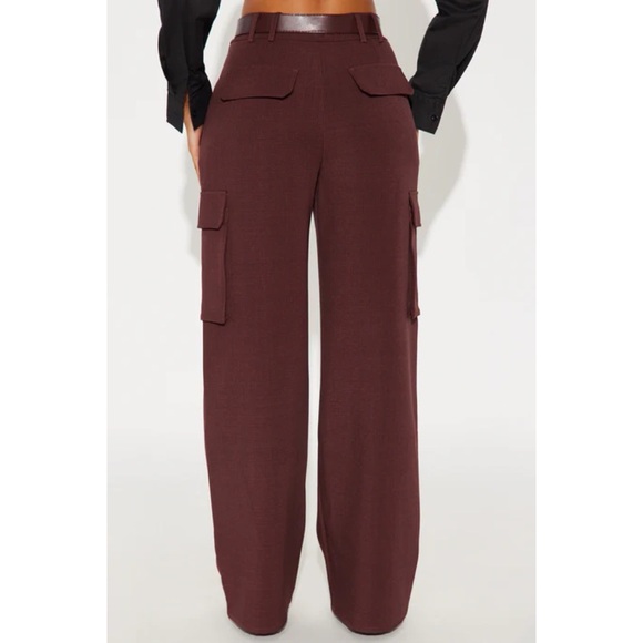 NWOT Women's Burgundy Wide Leg Belted Cargo Pants - Picture 3 of 3